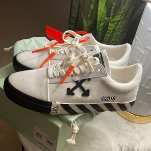 Off-White Vulc Low Top 2018